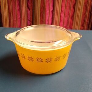 Pyrex 473 1 QT Round Casserole Dish Old Orchard Pattern with Clear Lid
